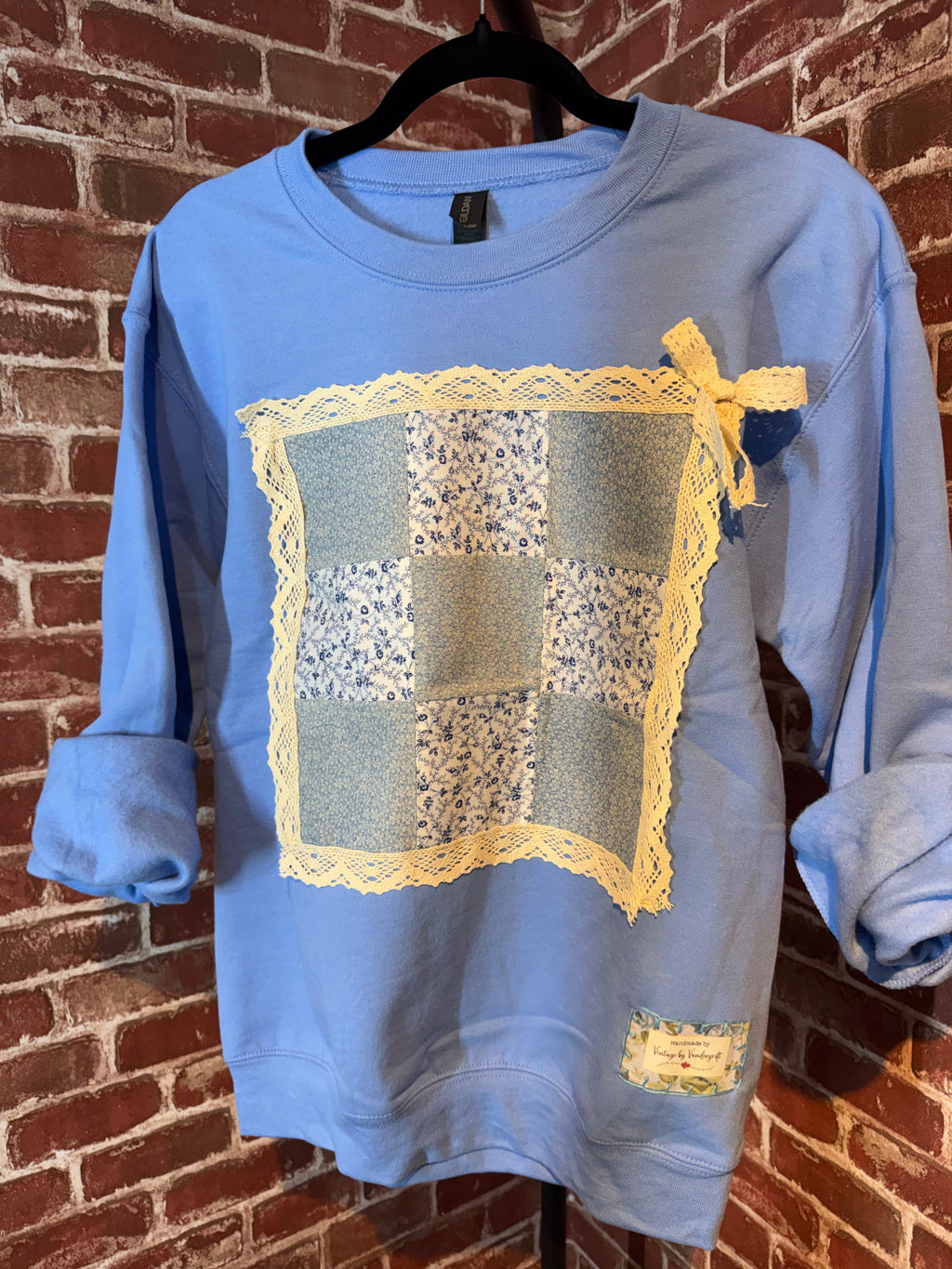 Light Blue Quilted Sweatshirt - Small