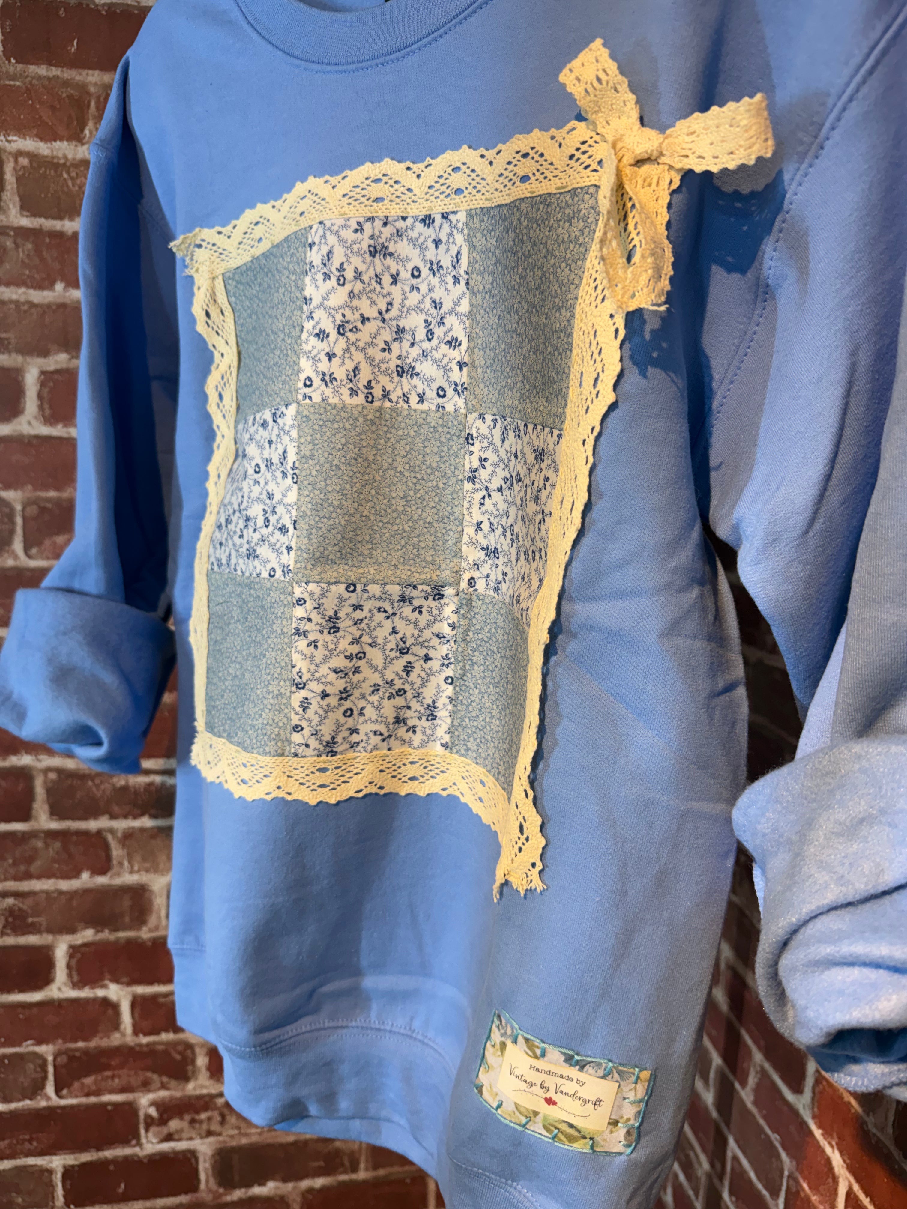 Light Blue Quilted Sweatshirt - Small
