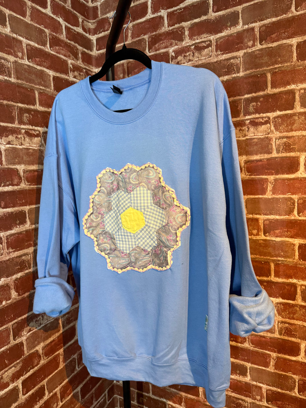 Light Blue Quilted Sweatshirt - XLarge