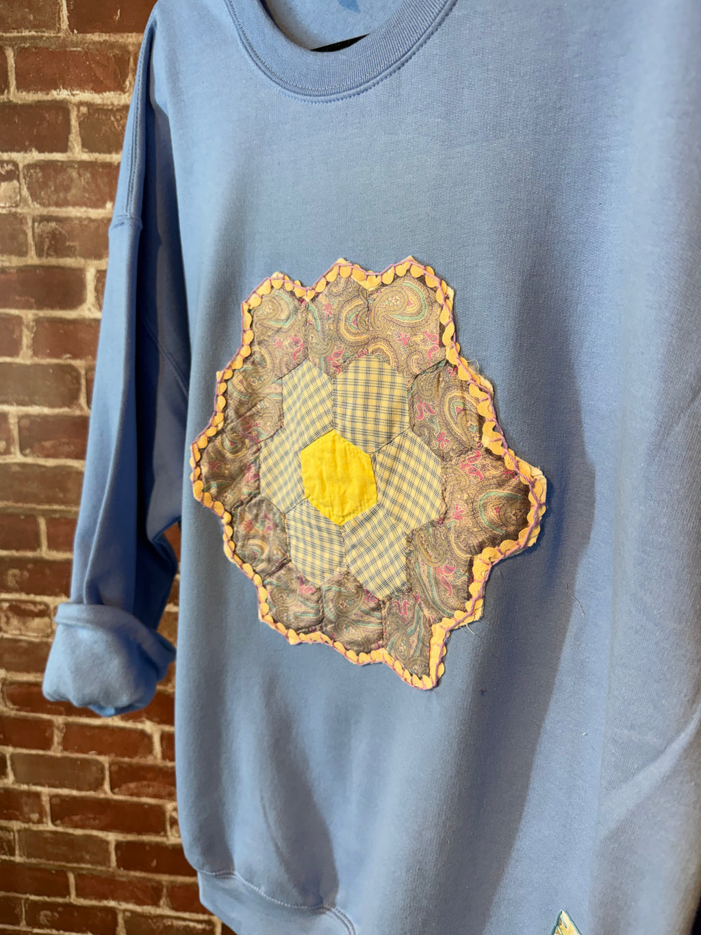 Light Blue Quilted Sweatshirt - XLarge