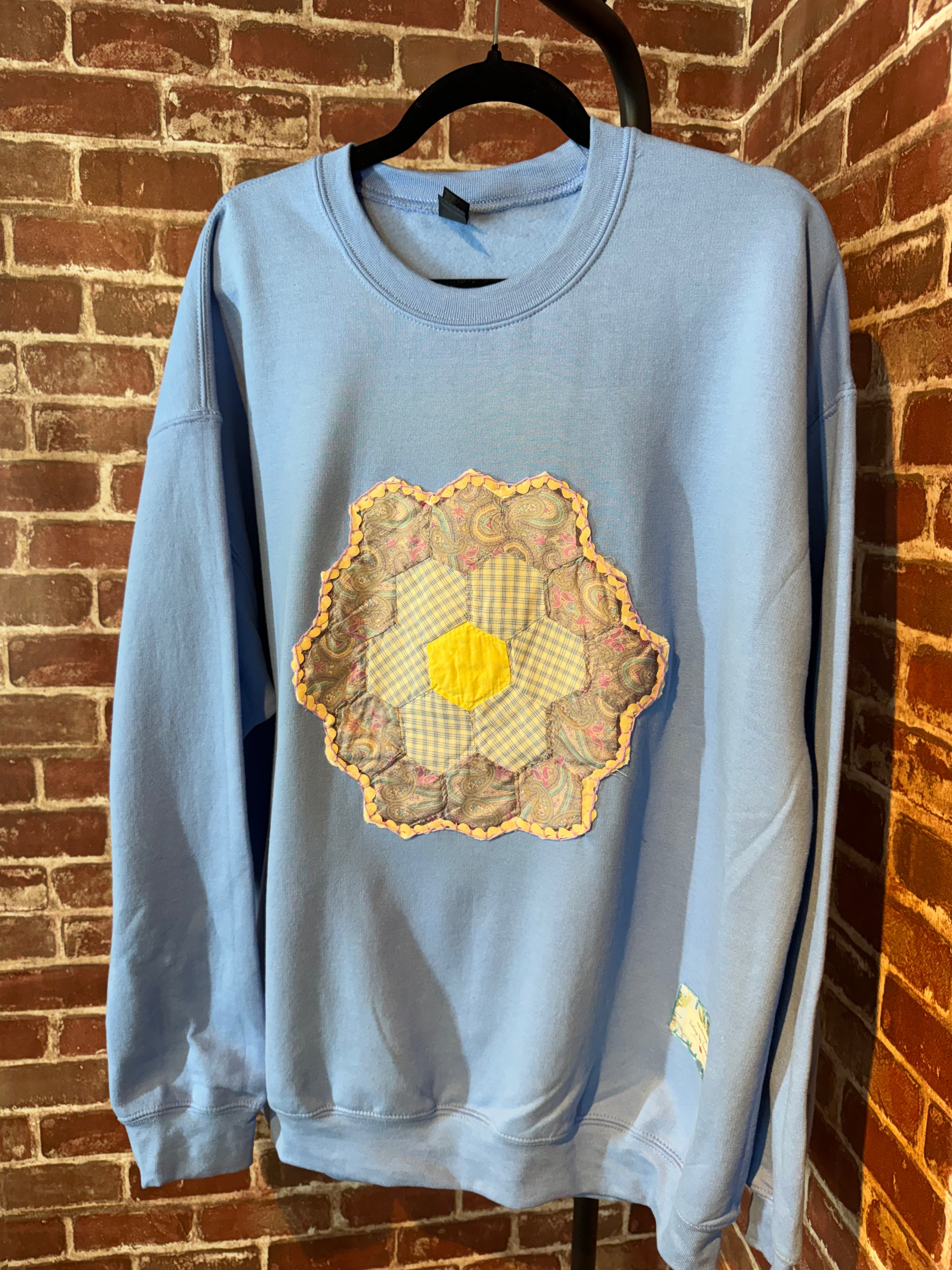 Light Blue Quilted Sweatshirt - XLarge