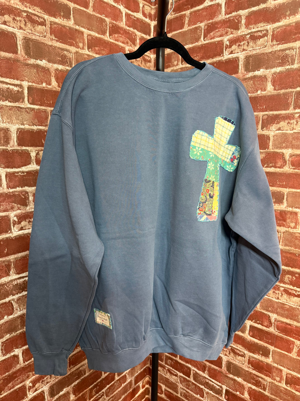 Vintage Blue Quilted Cross Sweatshirt - XLarge