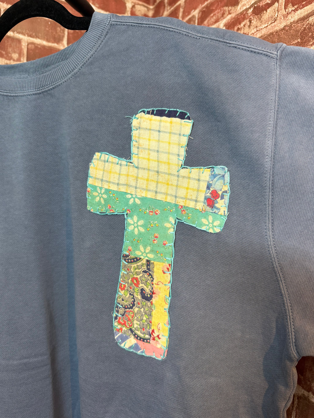 Vintage Blue Quilted Cross Sweatshirt - XLarge