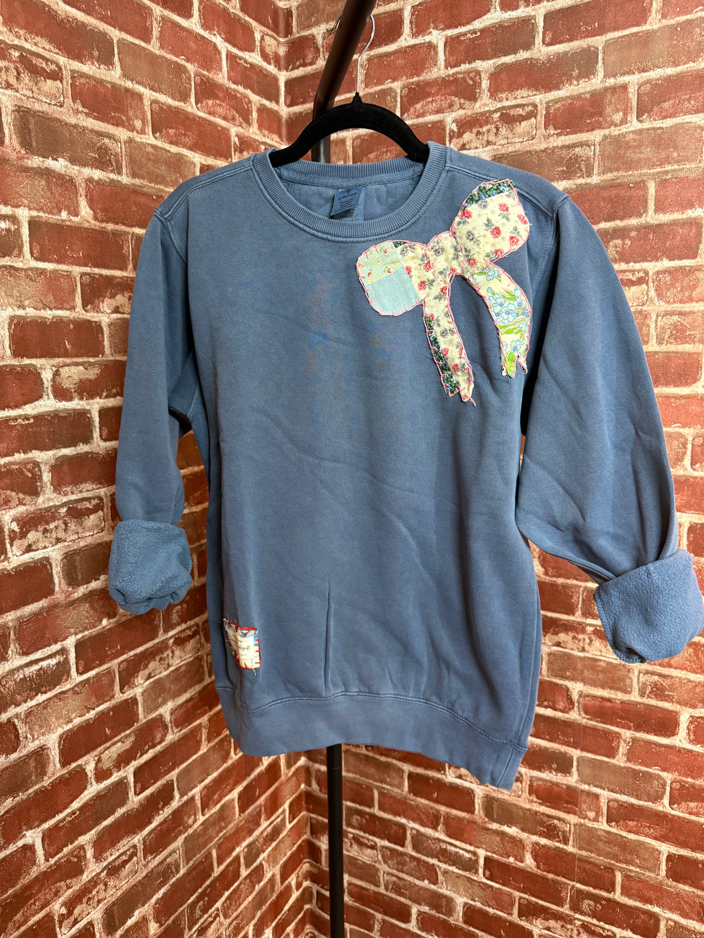 Vintage Blue Quilted Bow Sweatshirt -Small