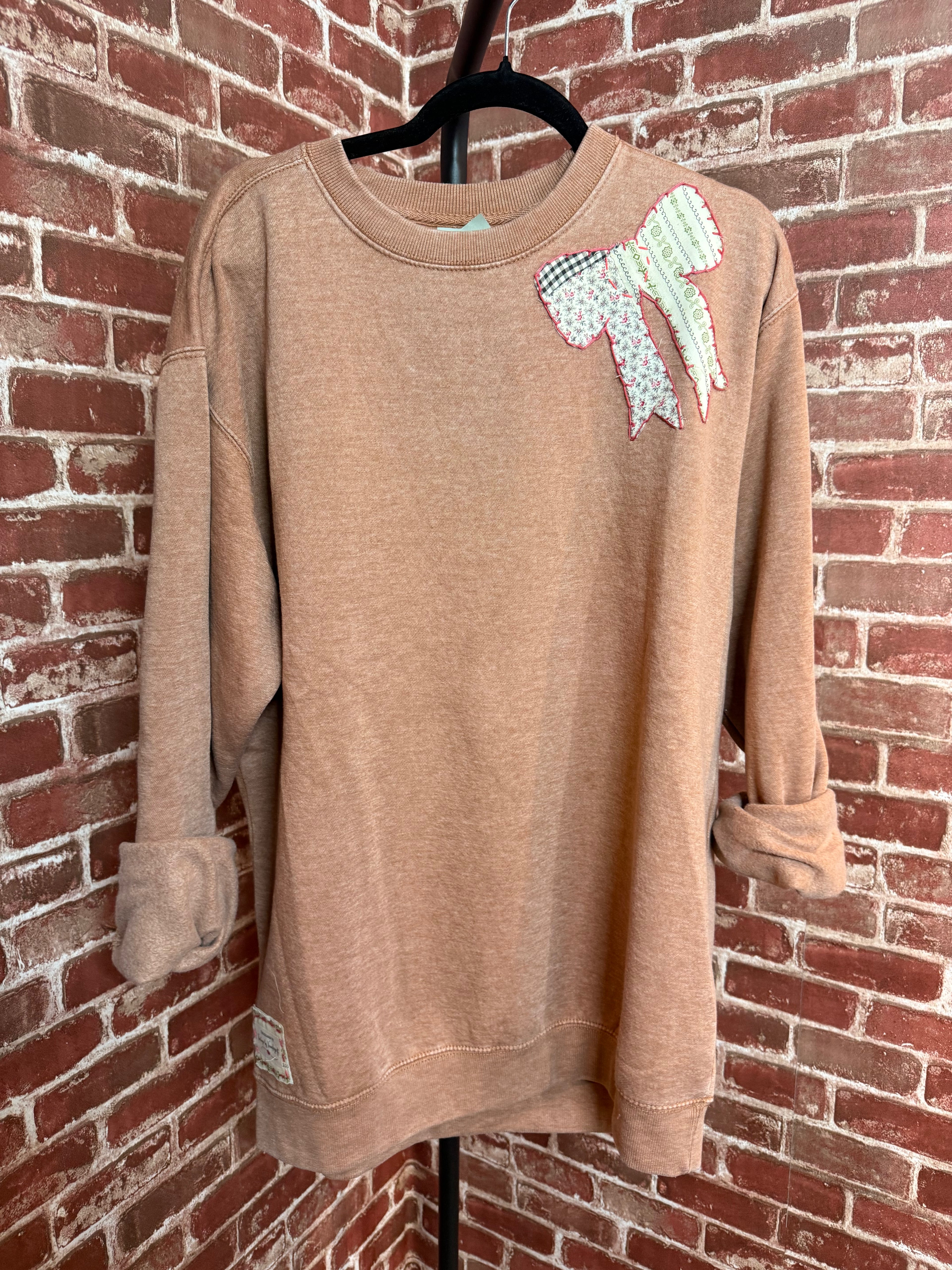 Vintage Pink Quilted Bow Sweatshirt -XLarge