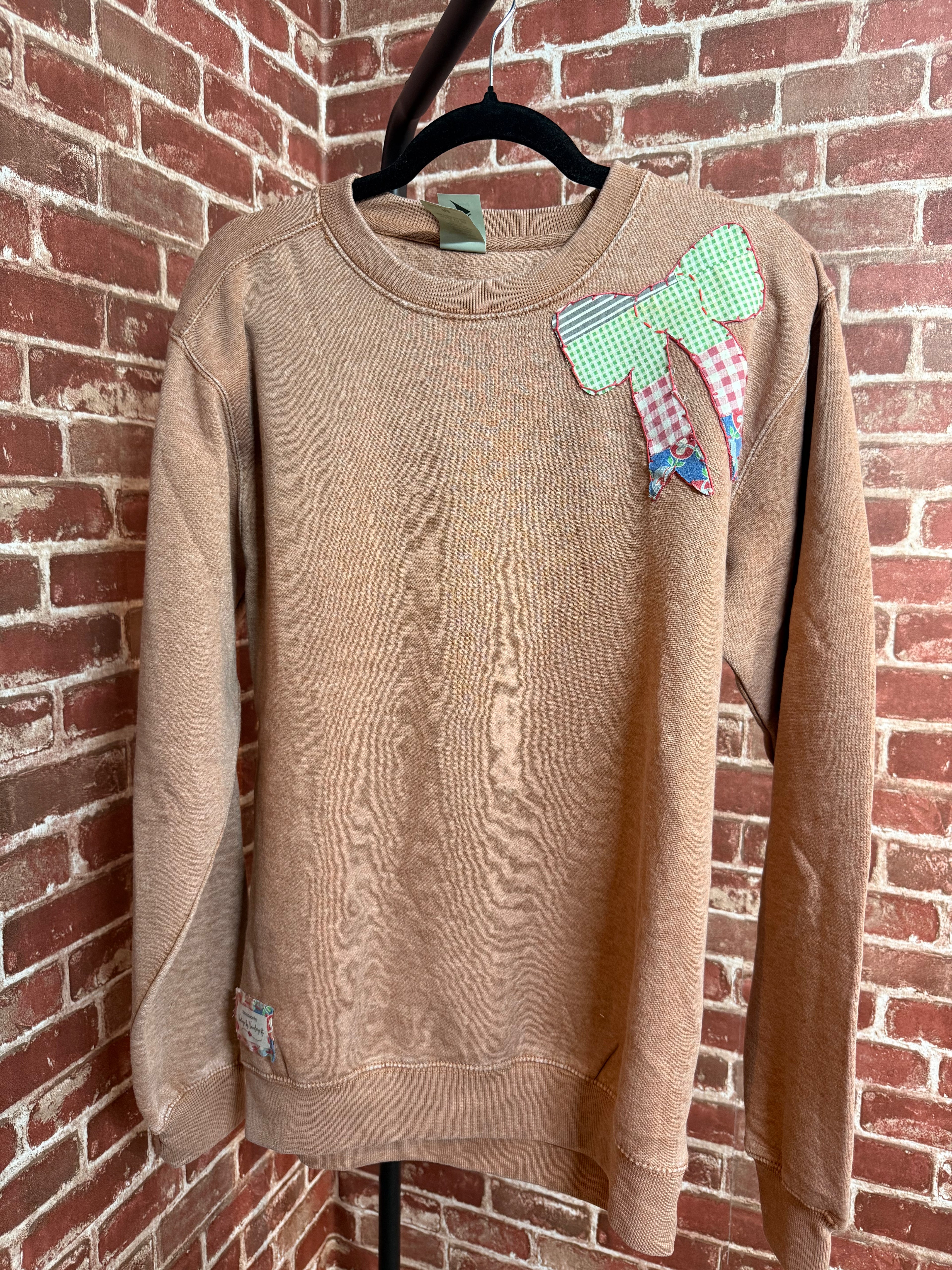 Vintage Pink Quilted Bow Sweatshirt -Medium