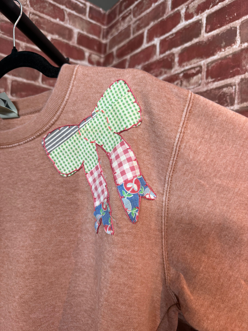 Vintage Pink Quilted Bow Sweatshirt -Medium