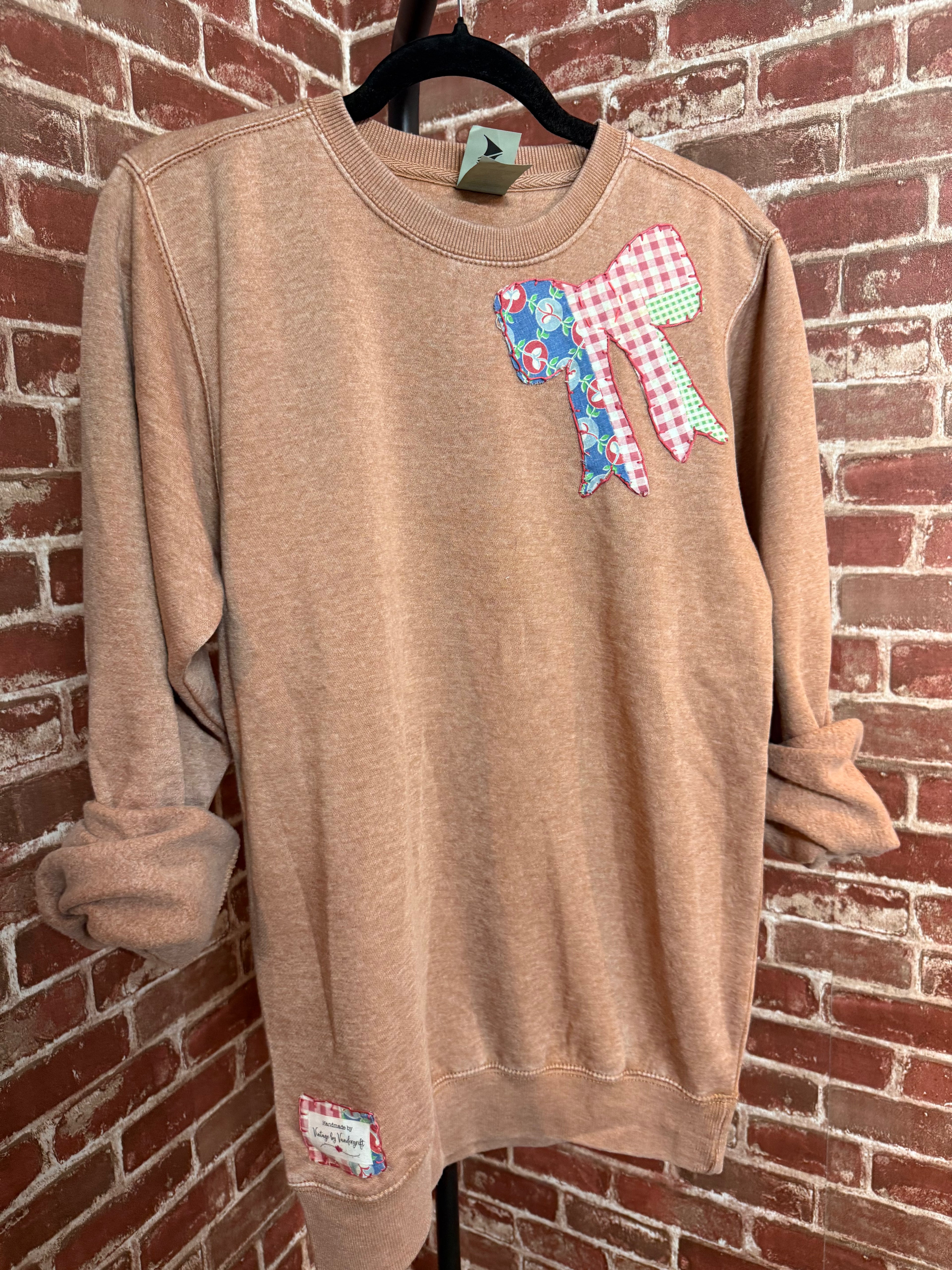 Vintage Pink Quilted Bow Sweatshirt -Small