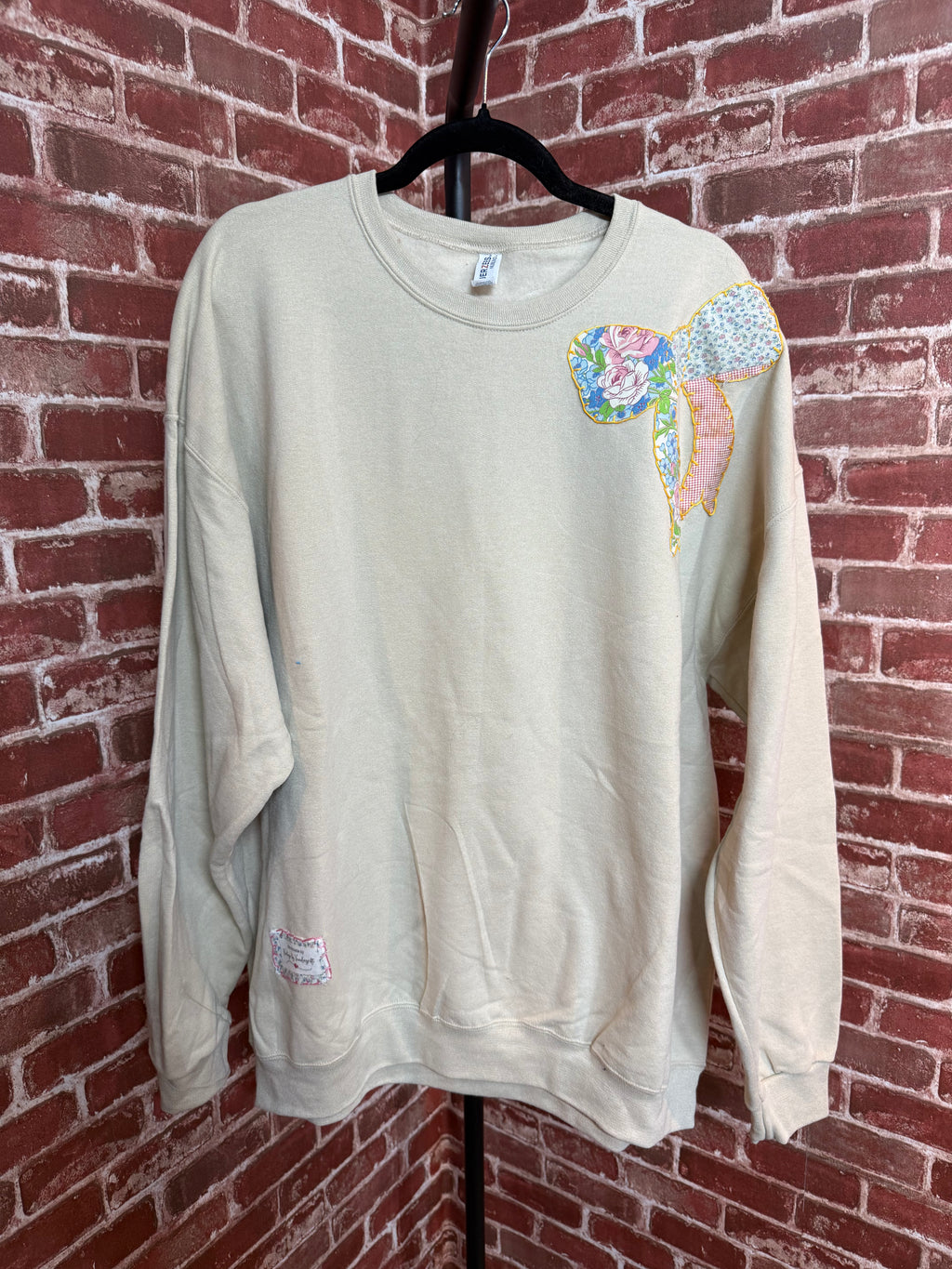Tan Quilted Bow Sweatshirt -2XLarge