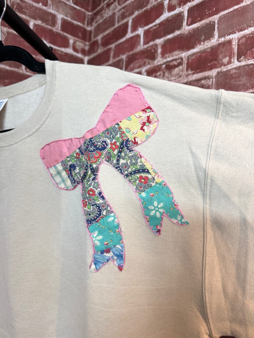 Tan Quilted Bow Sweatshirt -XLarge
