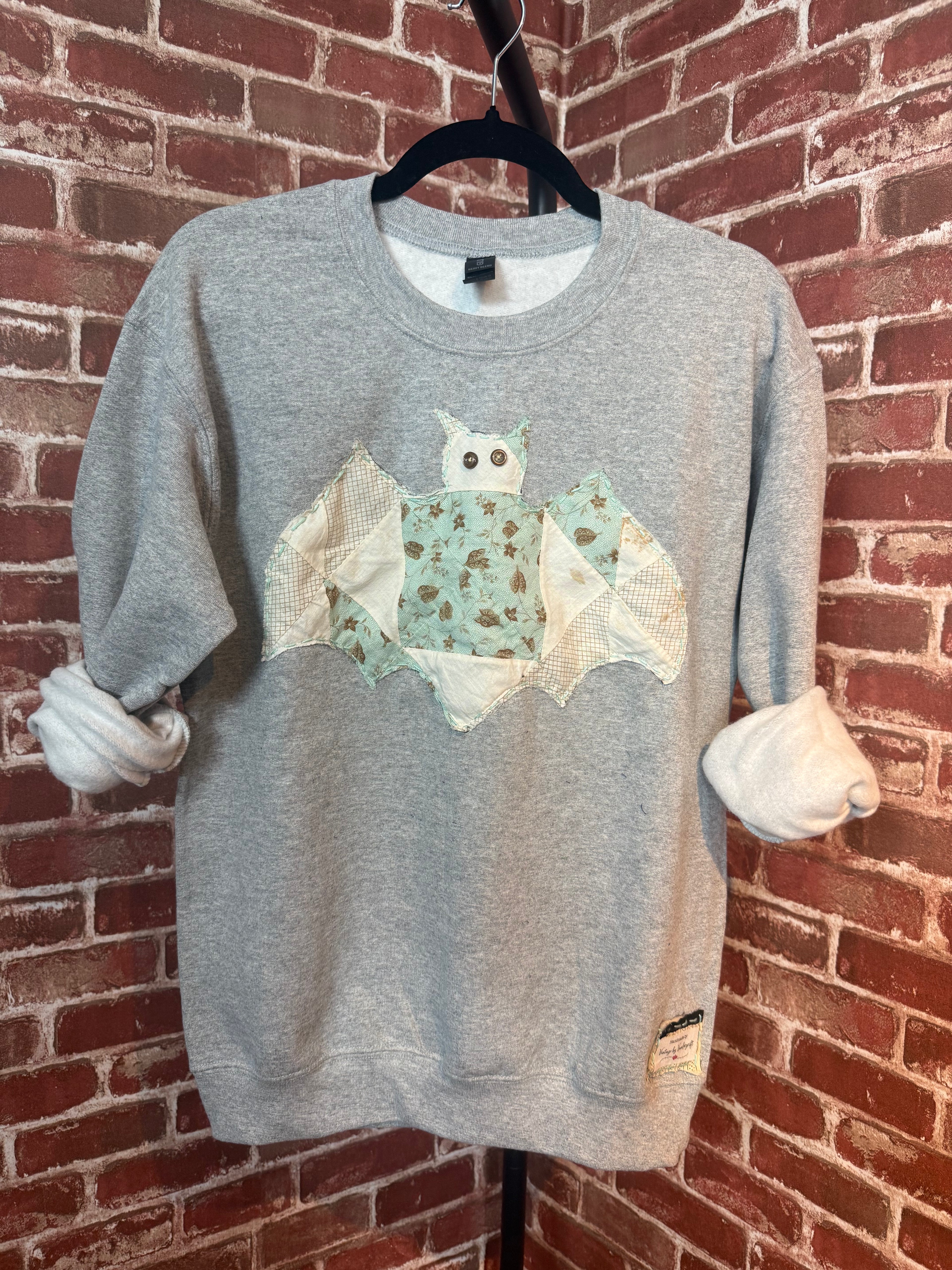 Quilted Bat Sweatshirt, Grey -Small