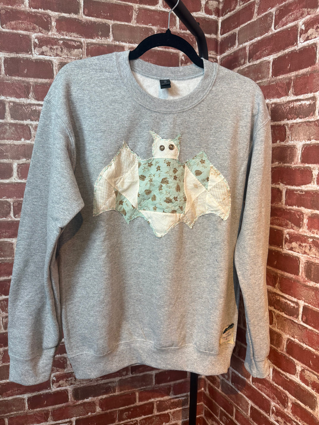 Quilted Bat Sweatshirt, Grey -Small