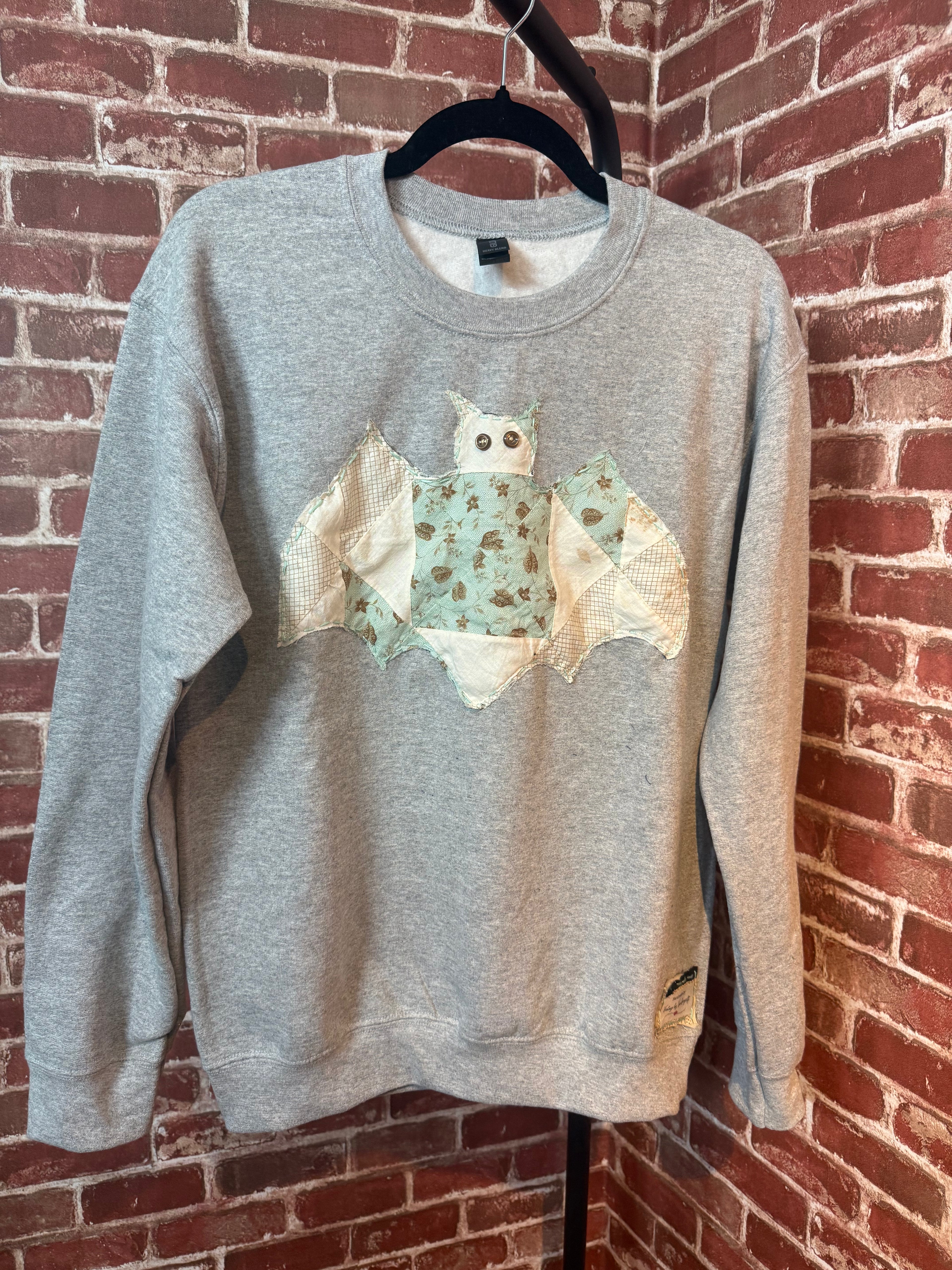 Quilted Bat Sweatshirt, Grey -Small