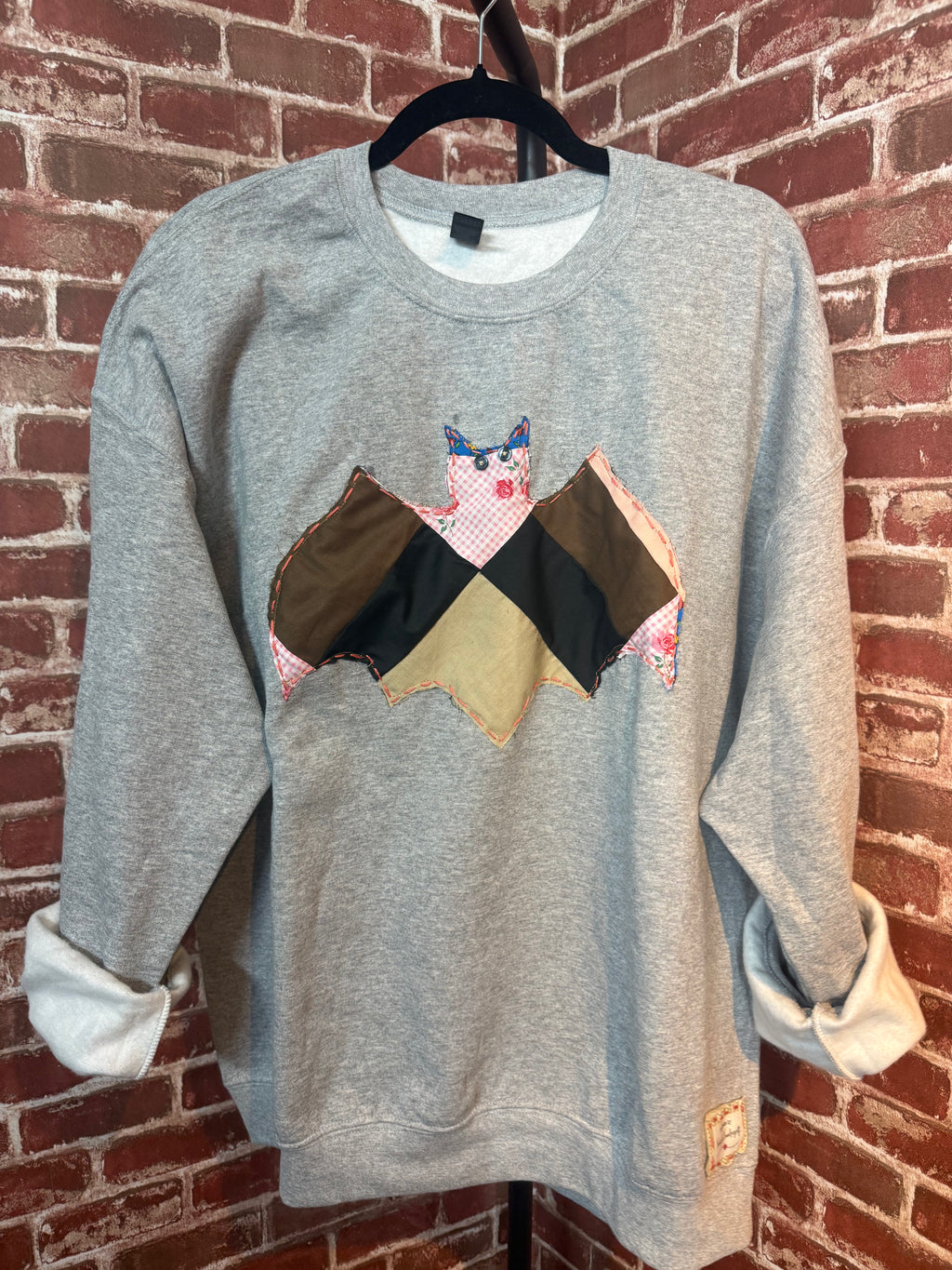 Quilted Bat Sweatshirt, Grey -XLarge