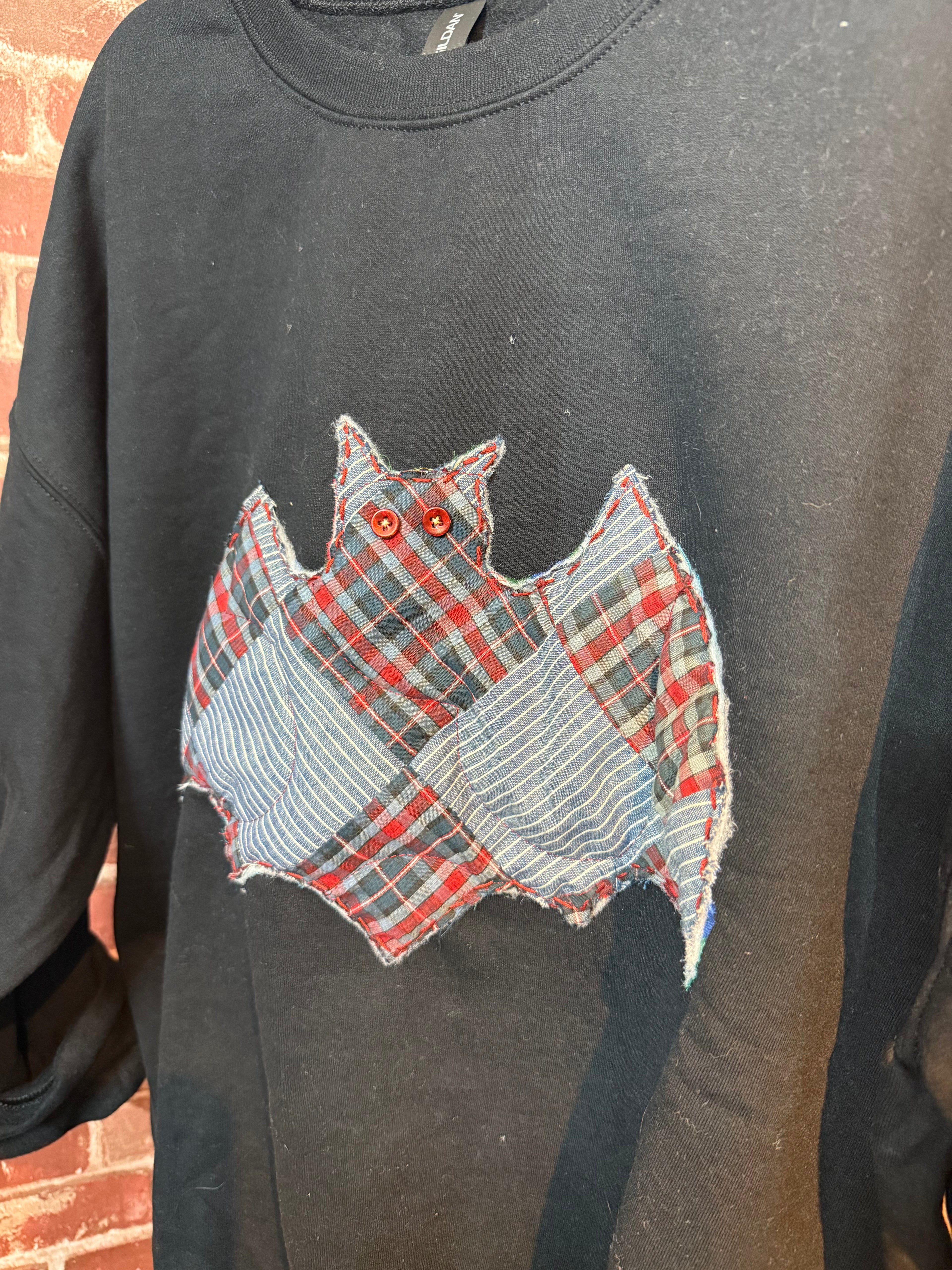 Quilted Bat Sweatshirt, Black -XLarge