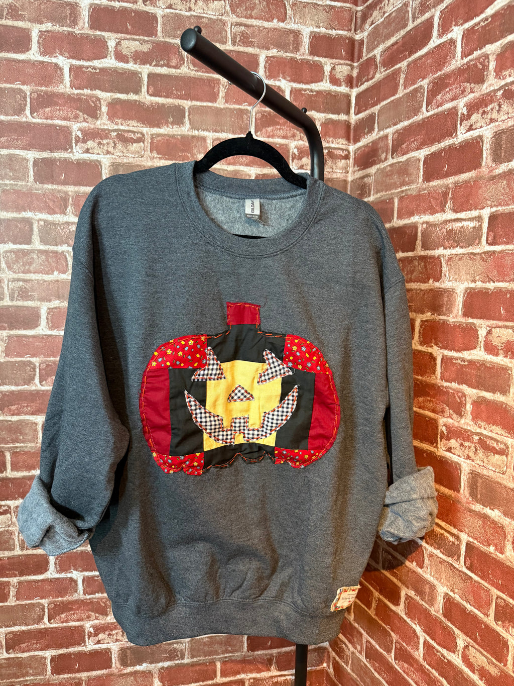 Quilted Pumpkin Sweatshirt, Dark Grey - Medium